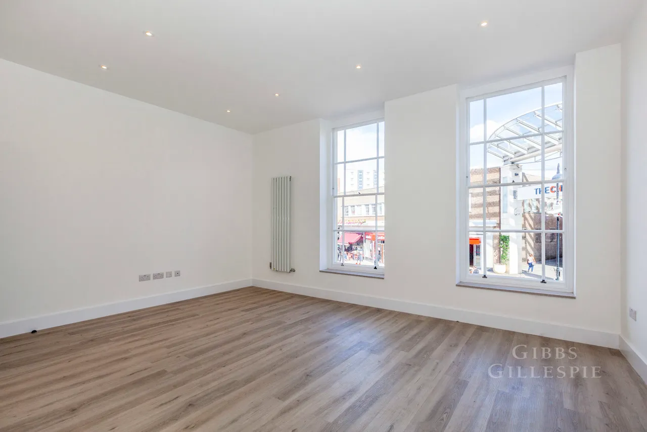 High Street, Uxbridge Fees Apply, UB8, photo 11