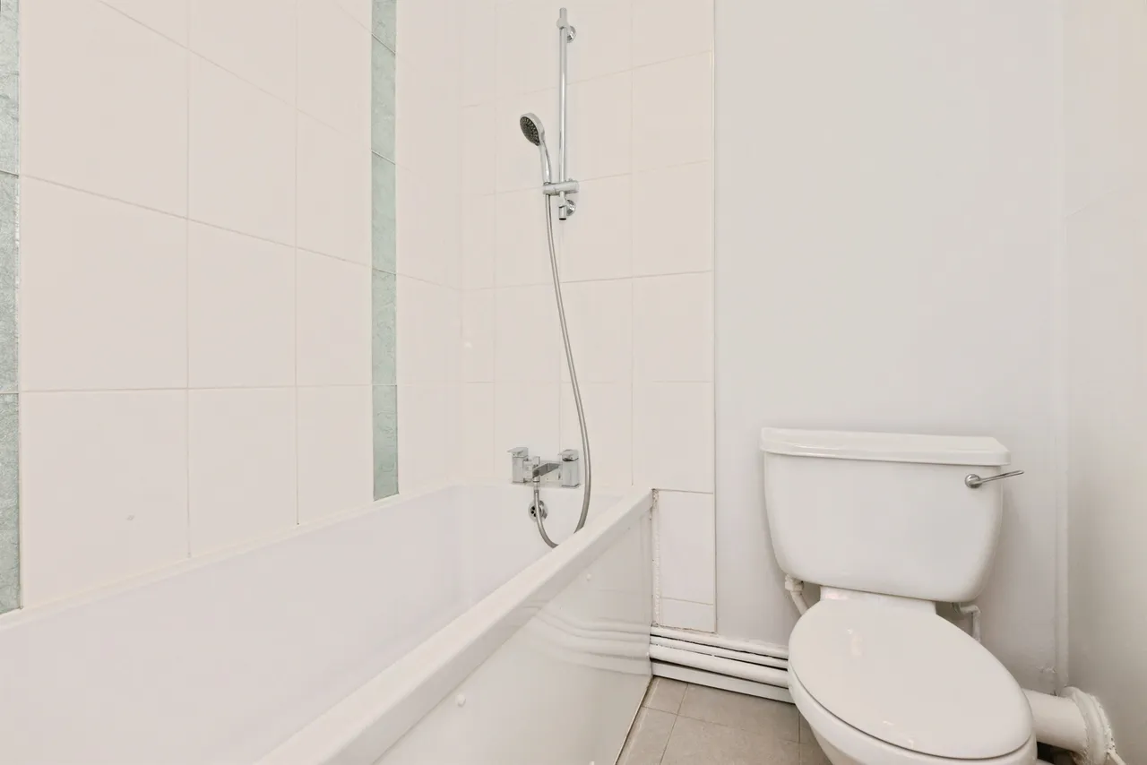 High Road, Broxbourne, photo 10