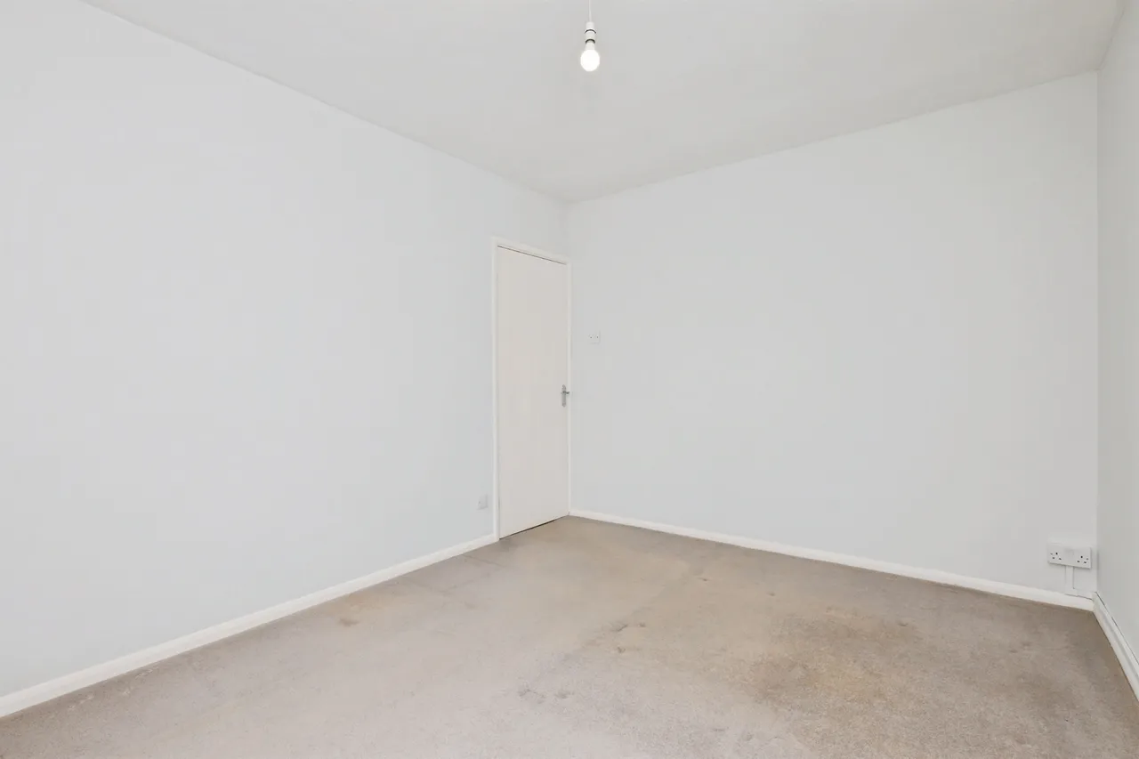 High Road, Broxbourne, photo 6