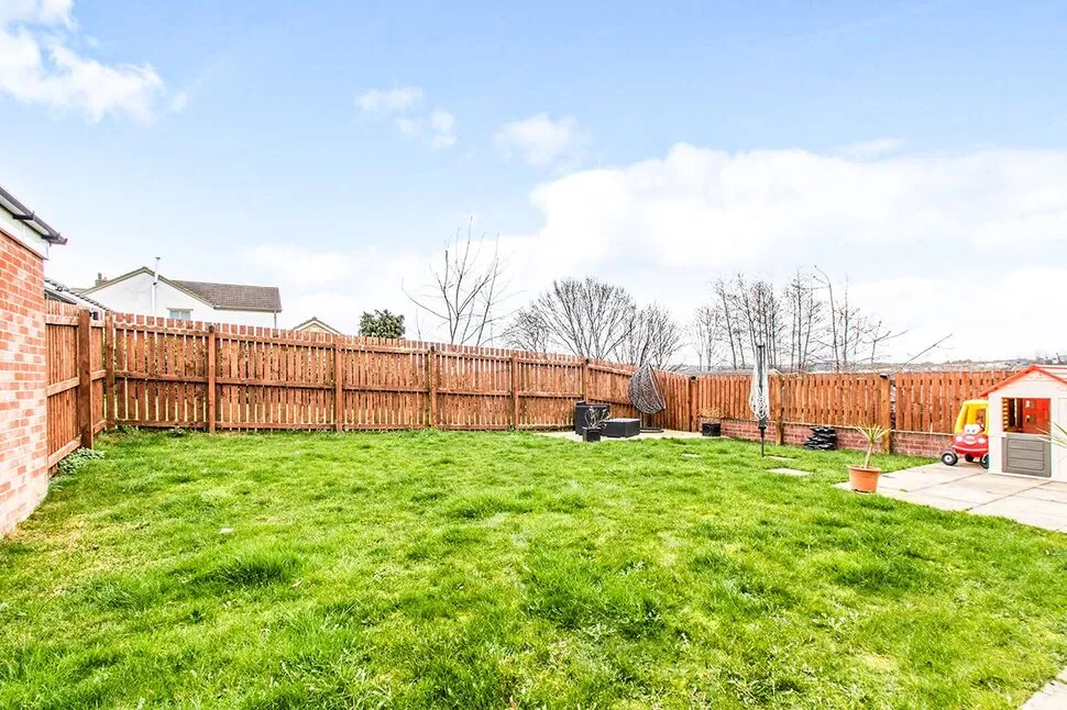 Seven Hill Way, Morley, West Yorkshire, LS27, photo 9