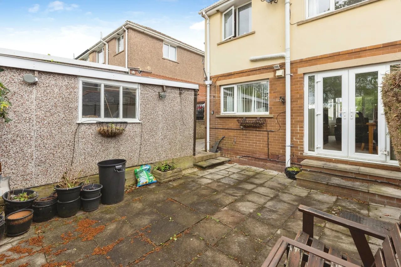 Healey Wood Road, Brighouse, photo 12