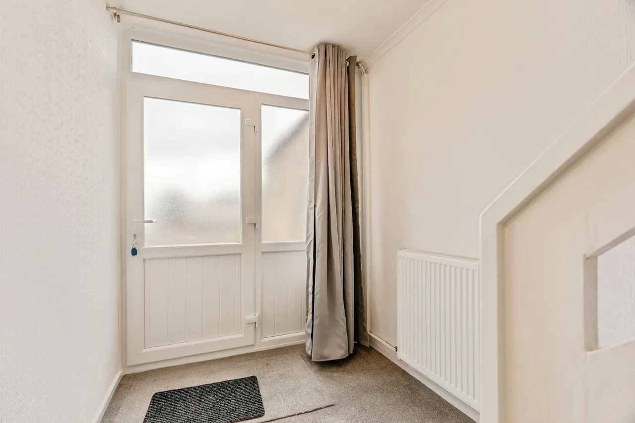 Carholme Avenue, Burnley, Lancashire, BB10, photo 16