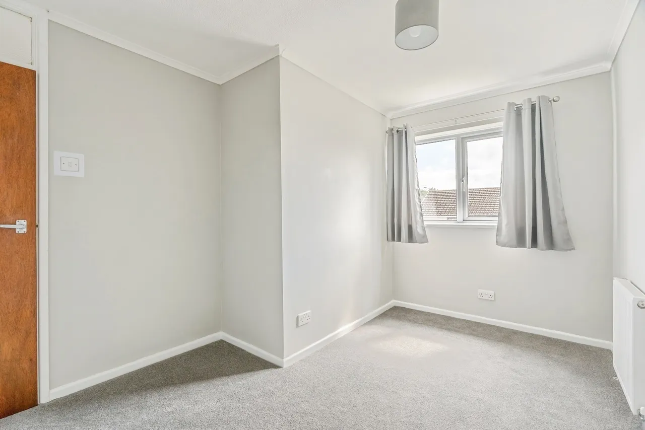 Carholme Avenue, Burnley, Lancashire, BB10, photo 6