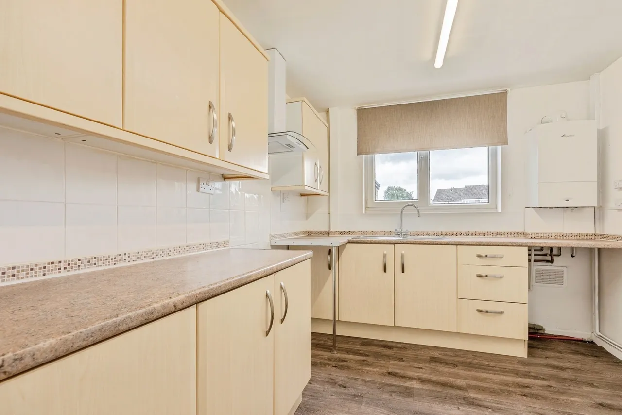 Carholme Avenue, Burnley, Lancashire, BB10, photo 4