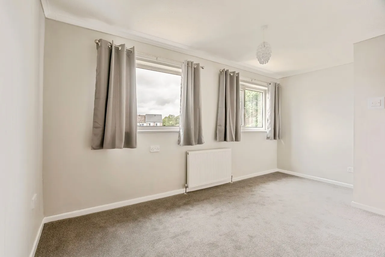 Carholme Avenue, Burnley, Lancashire, BB10, photo 5
