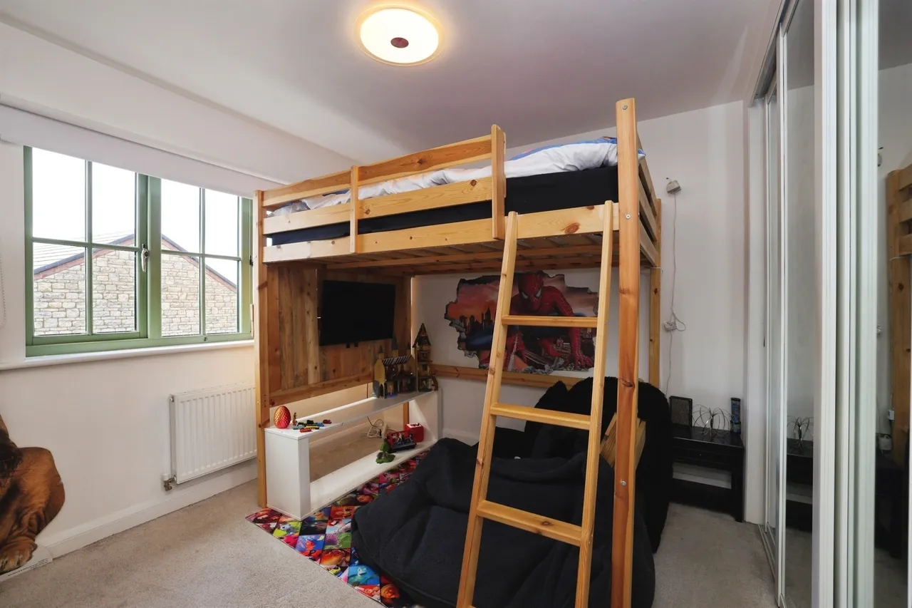 Britannia Drive, Calne, photo 11