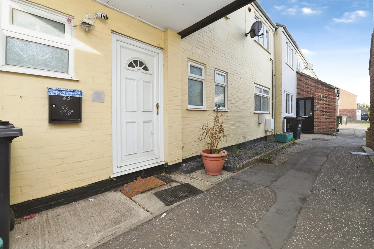 3 bed flat for sale, Hillary Close, Heybridge, CM9