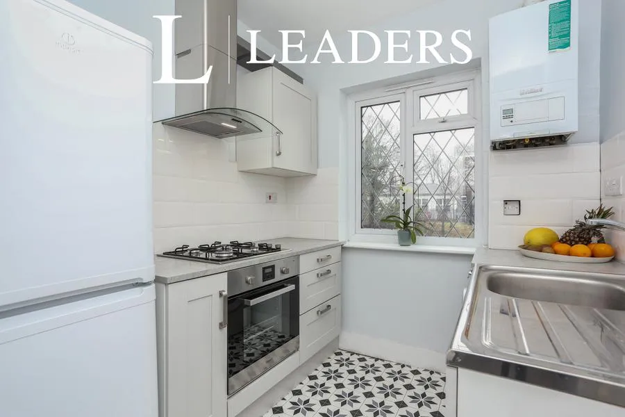 Upper Elmers End Road, Beckenham, BR3, photo 2