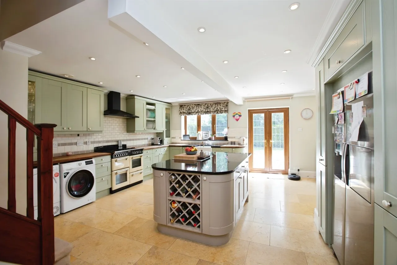Cansiron Lane, Ashurst Wood, East Grinstead, photo 6