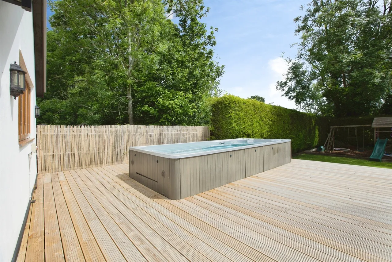 Cansiron Lane, Ashurst Wood, East Grinstead, photo 8