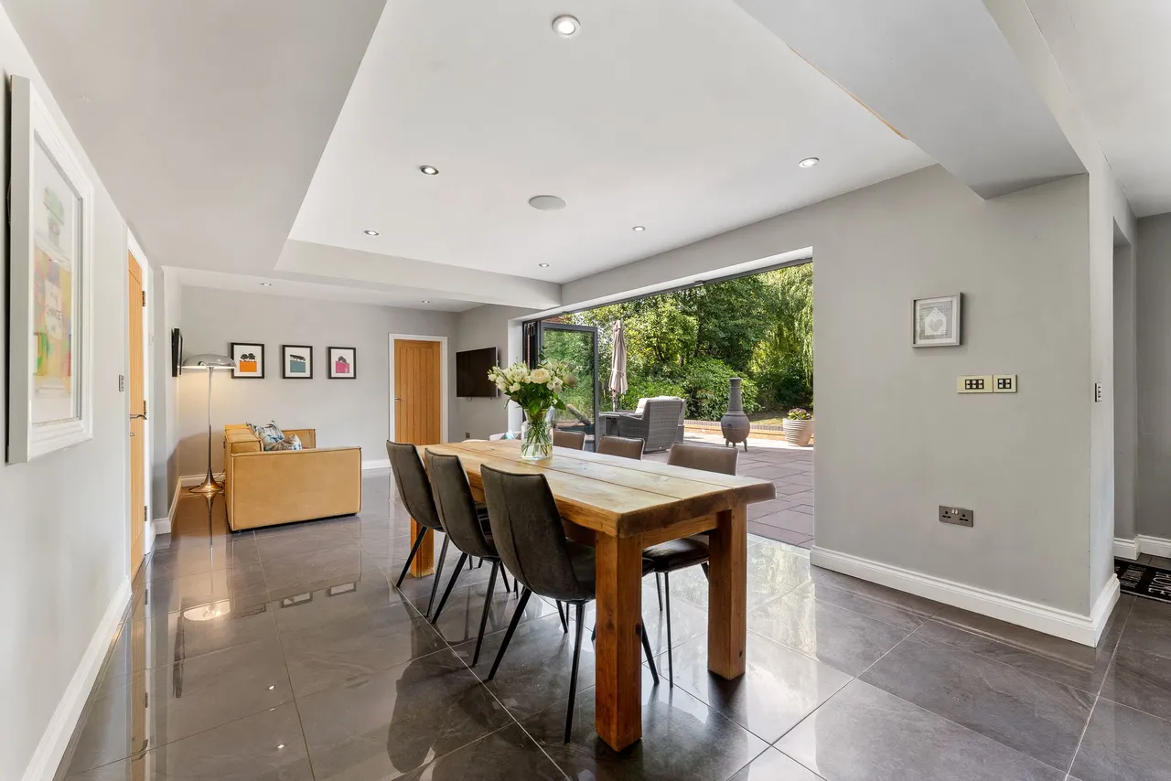 Lakeside Road, Lymm, photo 9
