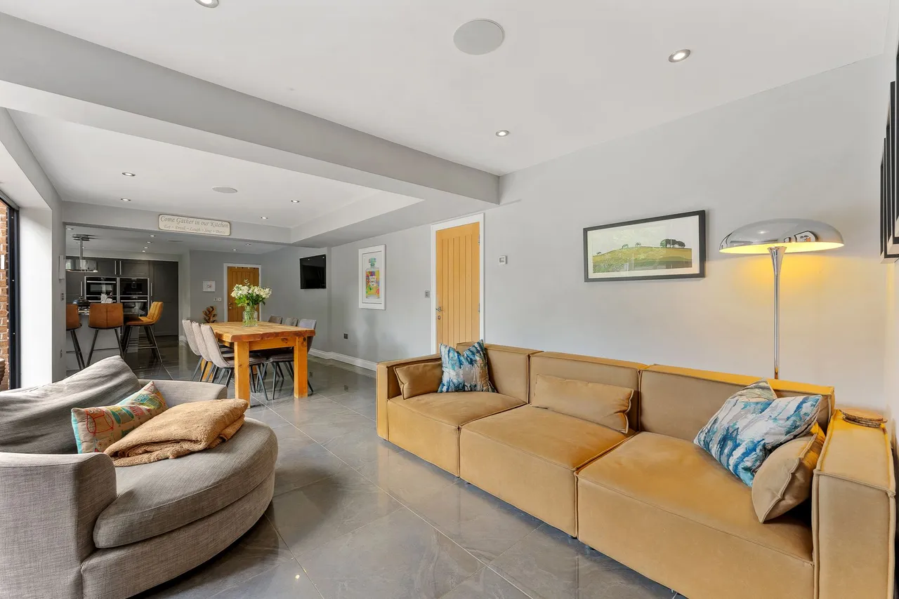 Lakeside Road, Lymm, photo 8