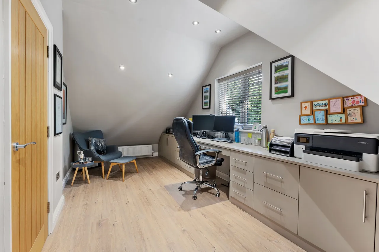 Lakeside Road, Lymm, photo 33