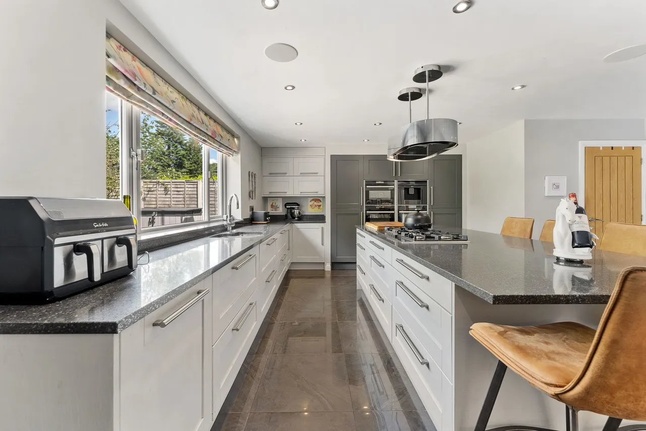 Lakeside Road, Lymm, photo 6