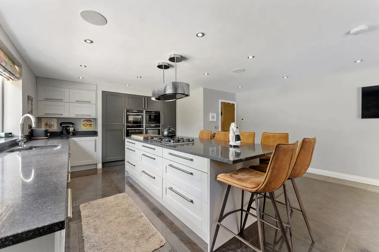 Lakeside Road, Lymm, photo 10