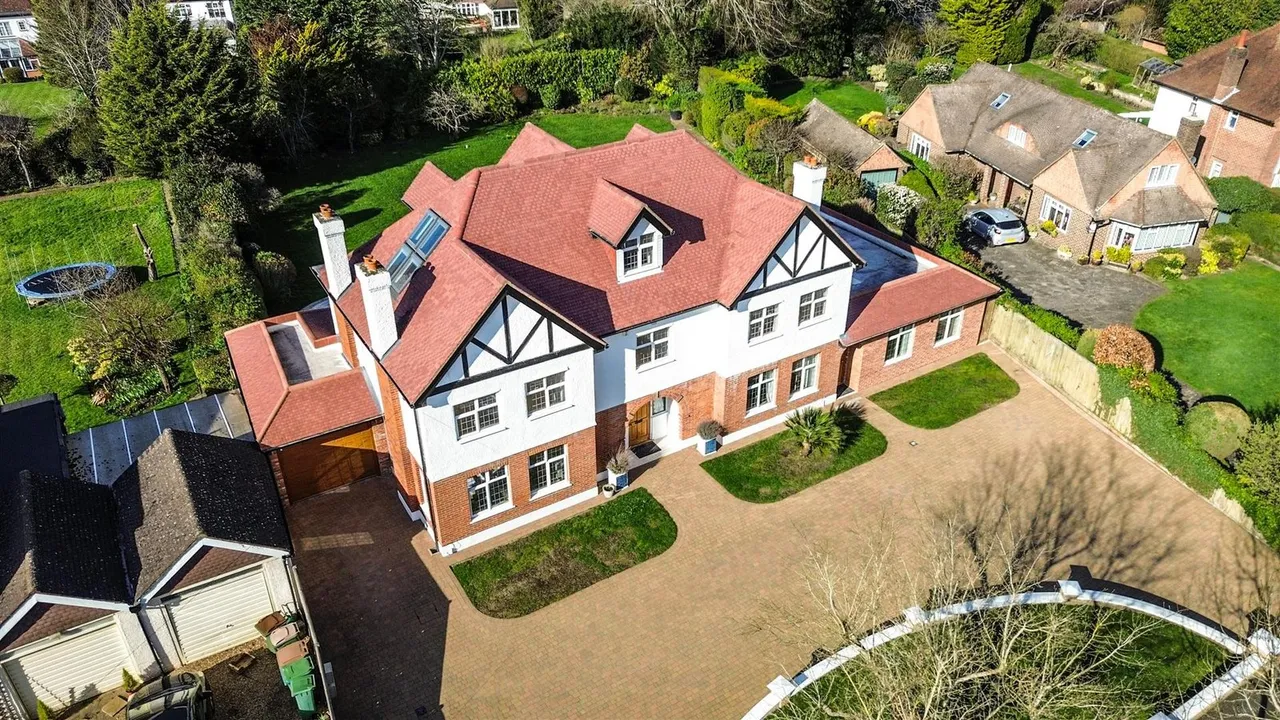 Downs Side, South Cheam, SM2 7EQ, photo 60