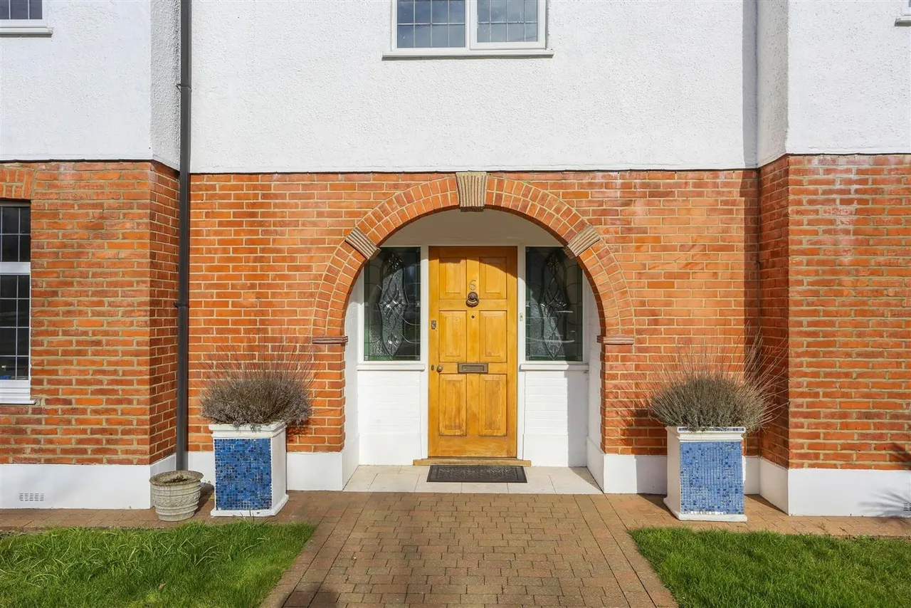 Downs Side, South Cheam, SM2 7EQ, photo 6