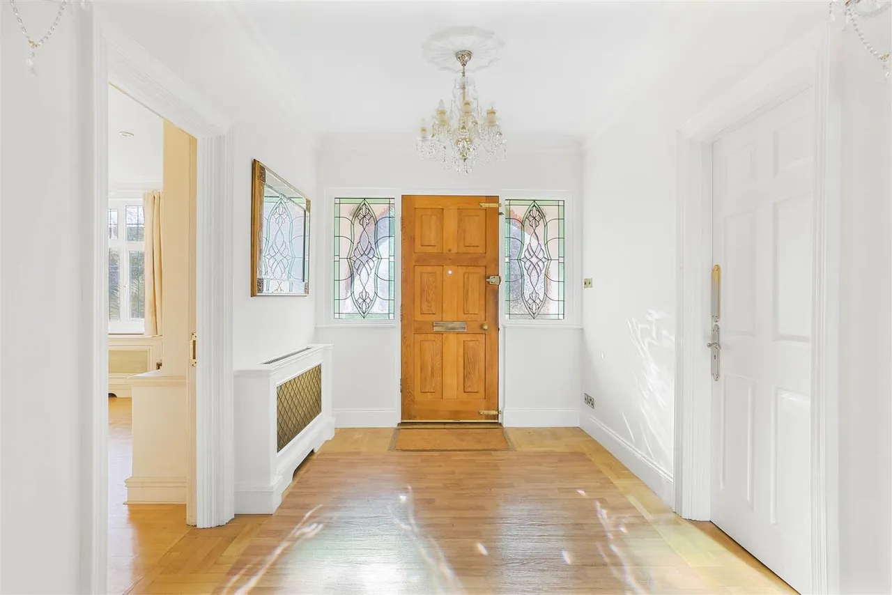 Downs Side, South Cheam, SM2 7EQ, photo 57