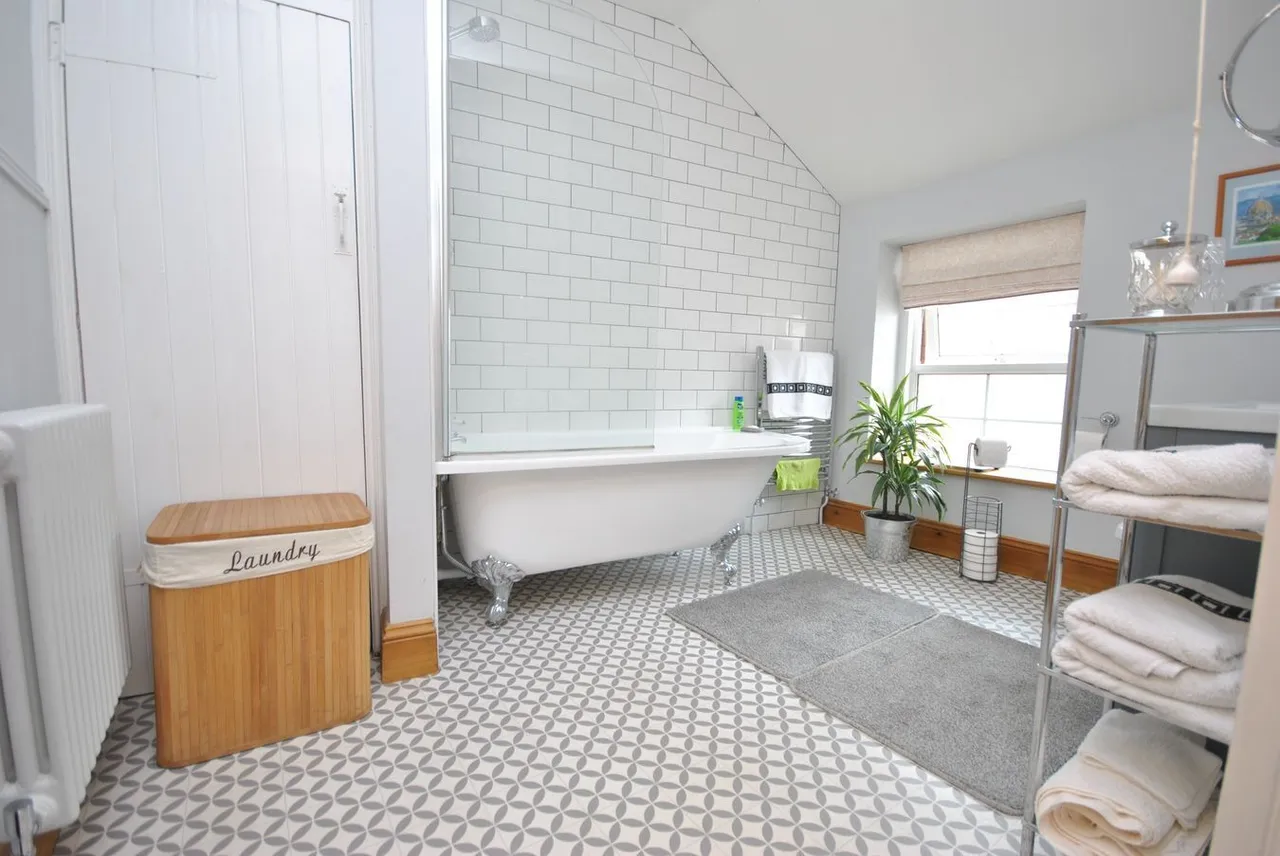 Union Street, Cheddar, BS27, photo 12