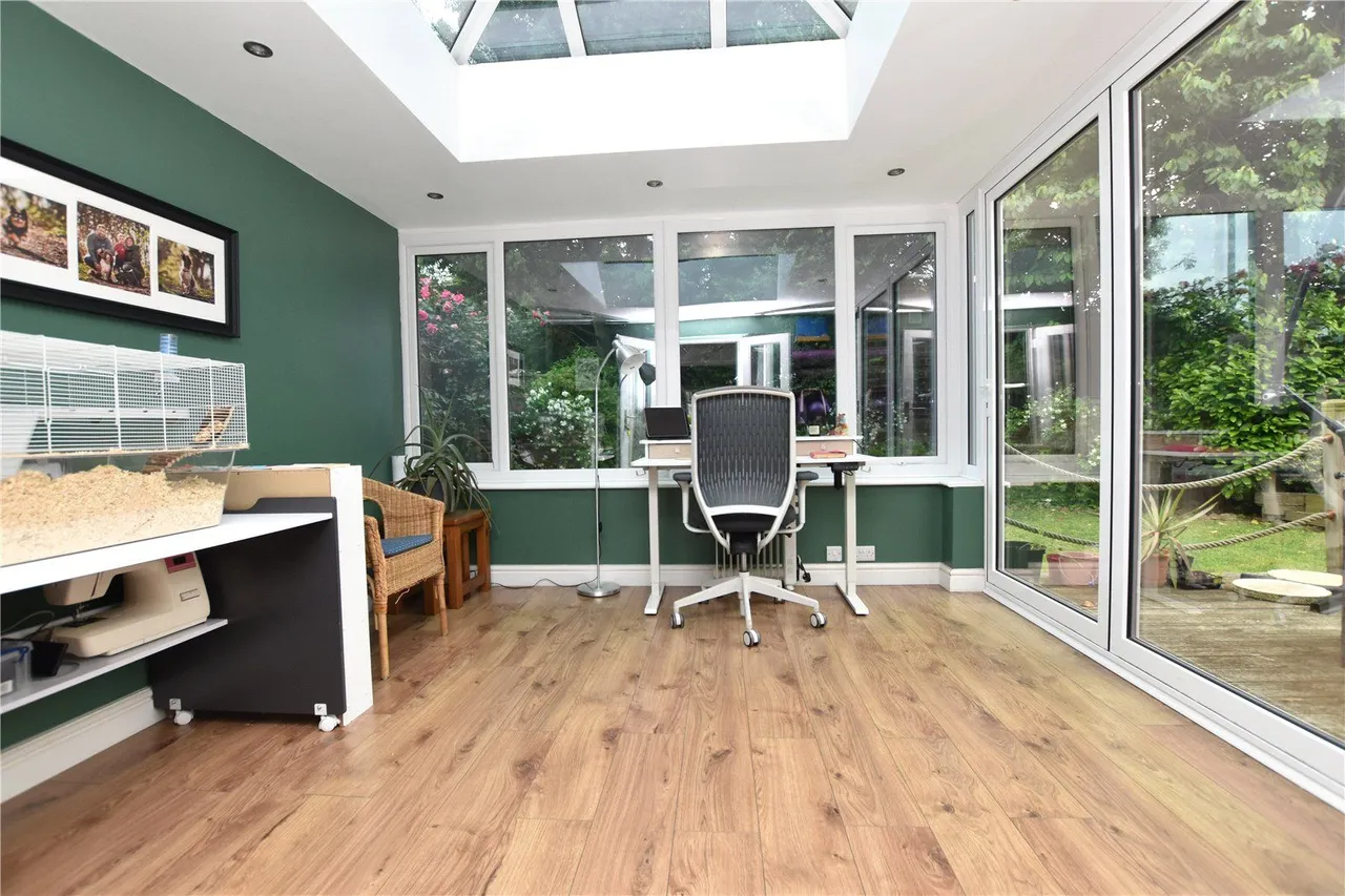 Shire Road, Morley, LS27, photo 4