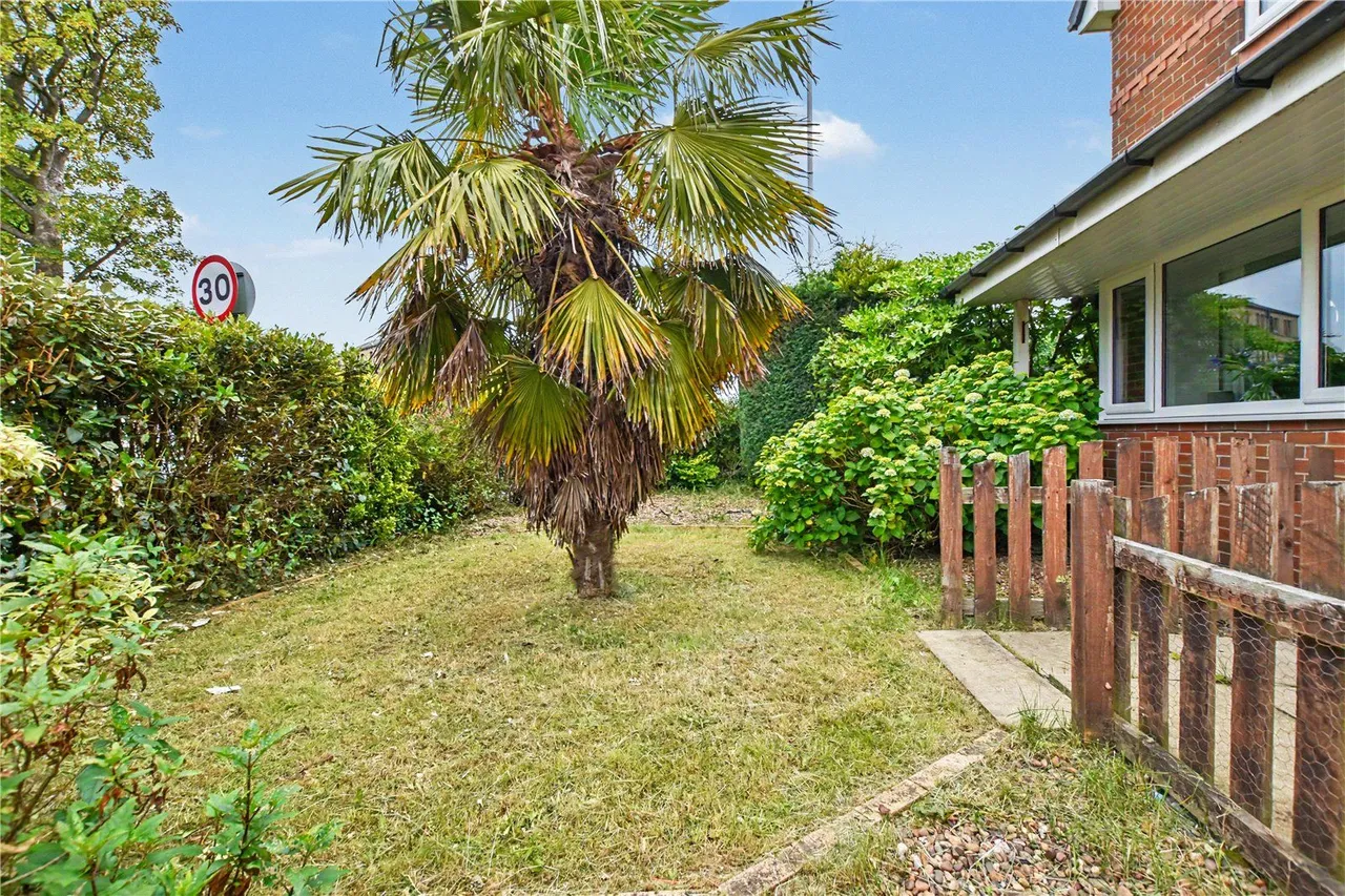 Shire Road, Morley, LS27, photo 33
