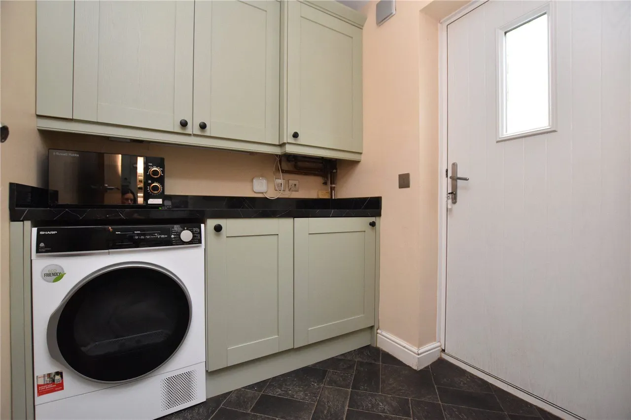 Shire Road, Morley, LS27, photo 19