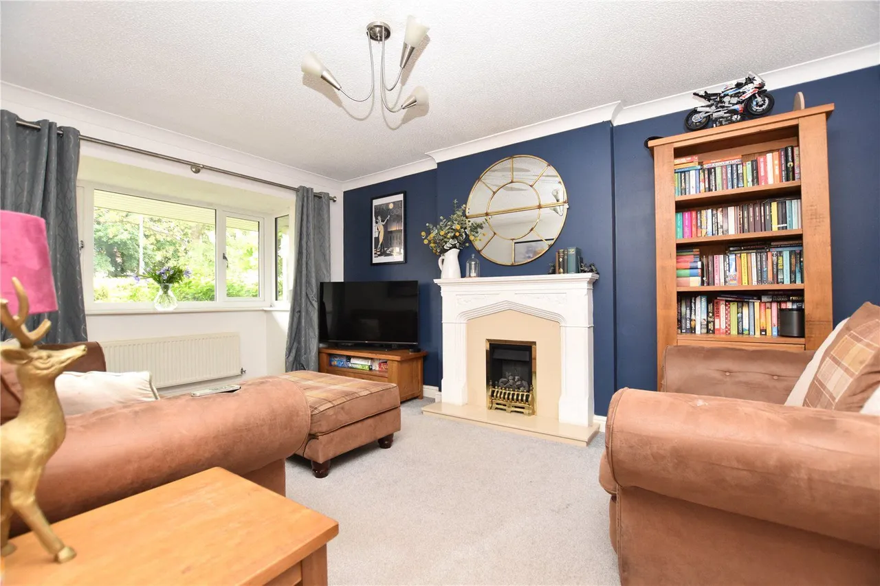 Shire Road, Morley, LS27, photo 2