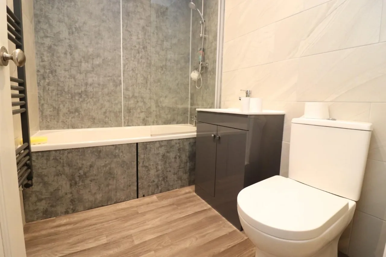 Portland Street, Darwen, BB3, photo 2