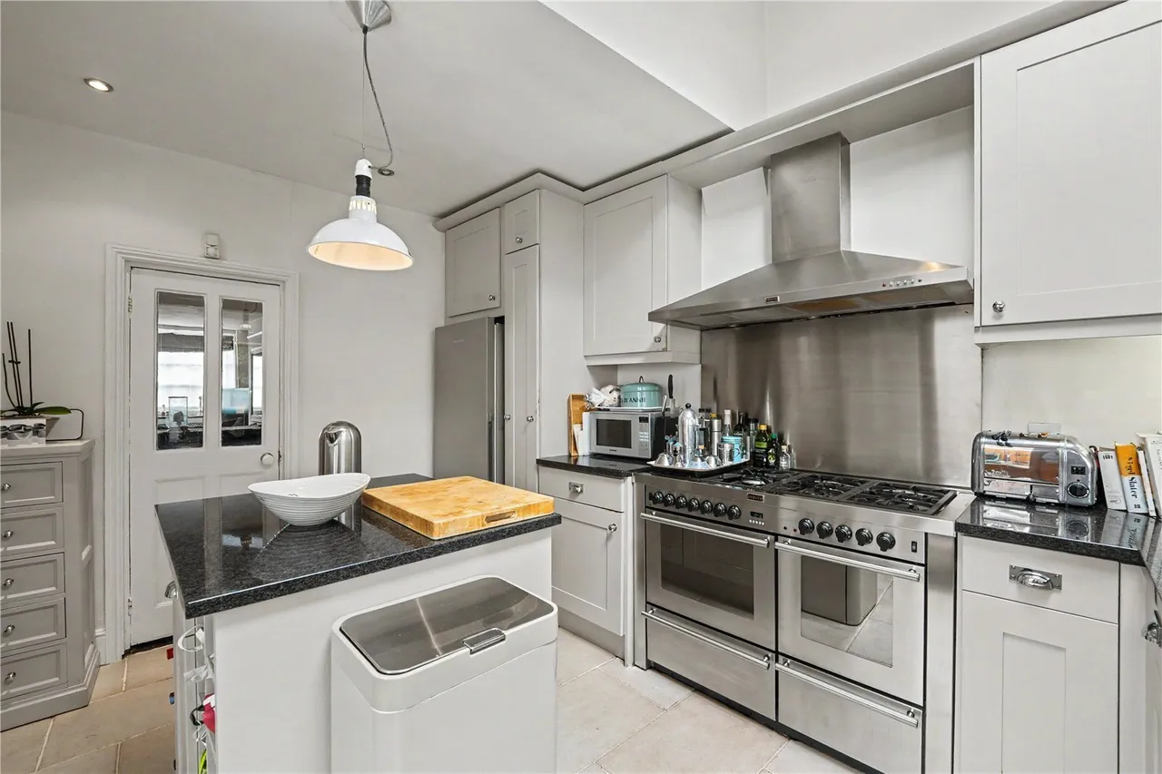 Church Street, Hampton, TW12, photo 9