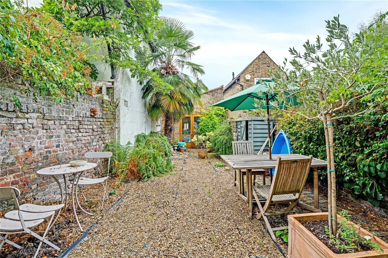 Church Street, Hampton, TW12, photo 22