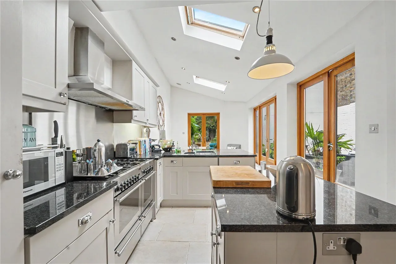Church Street, Hampton, TW12, photo 8