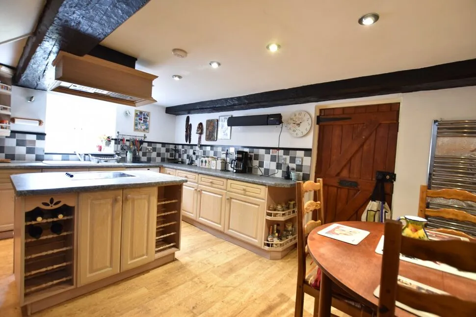 Coopers Lane, Evesham, WR11, photo 5