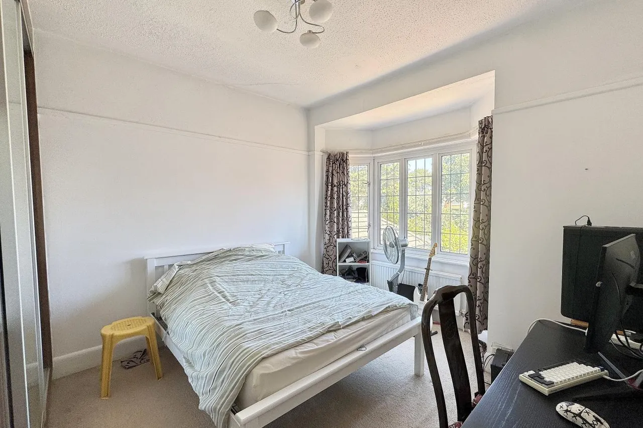 Thistlebarrow Road, BH7, photo 15