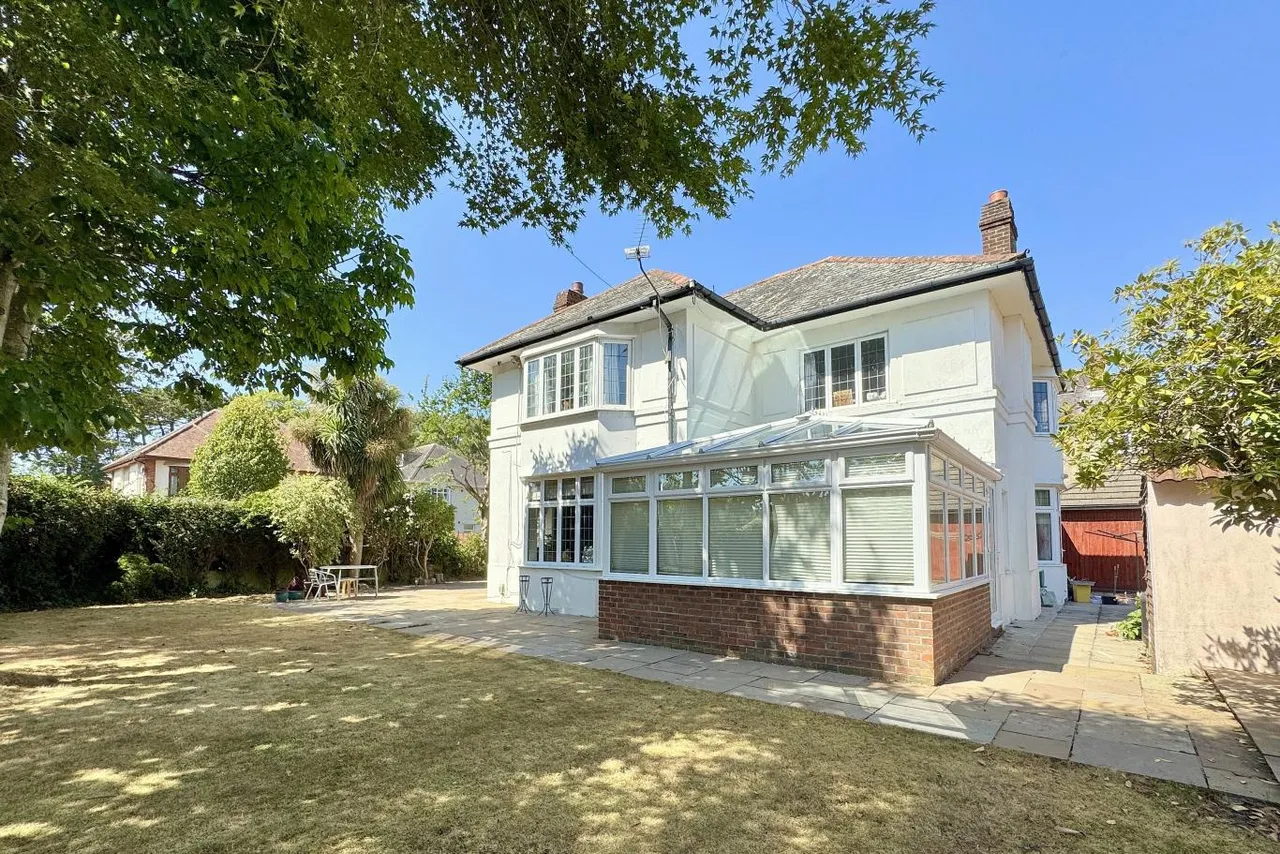 Thistlebarrow Road, BH7, photo 22