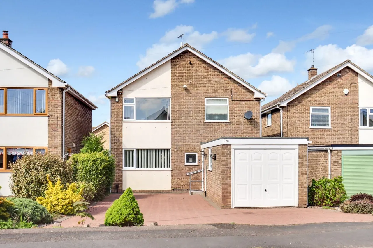 3 bed house for sale, Donington Drive, Ashby-De-La-Zouch, LE65