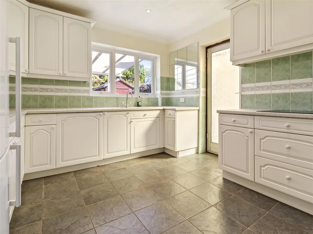 Angus Road, Goring-By-Sea, Worthing, photo 3
