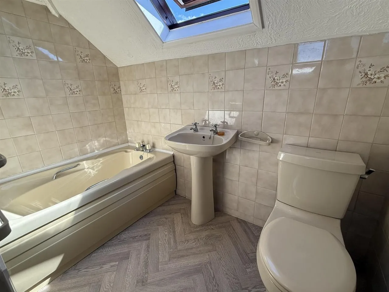 Angus Road, Goring-By-Sea, Worthing, photo 25