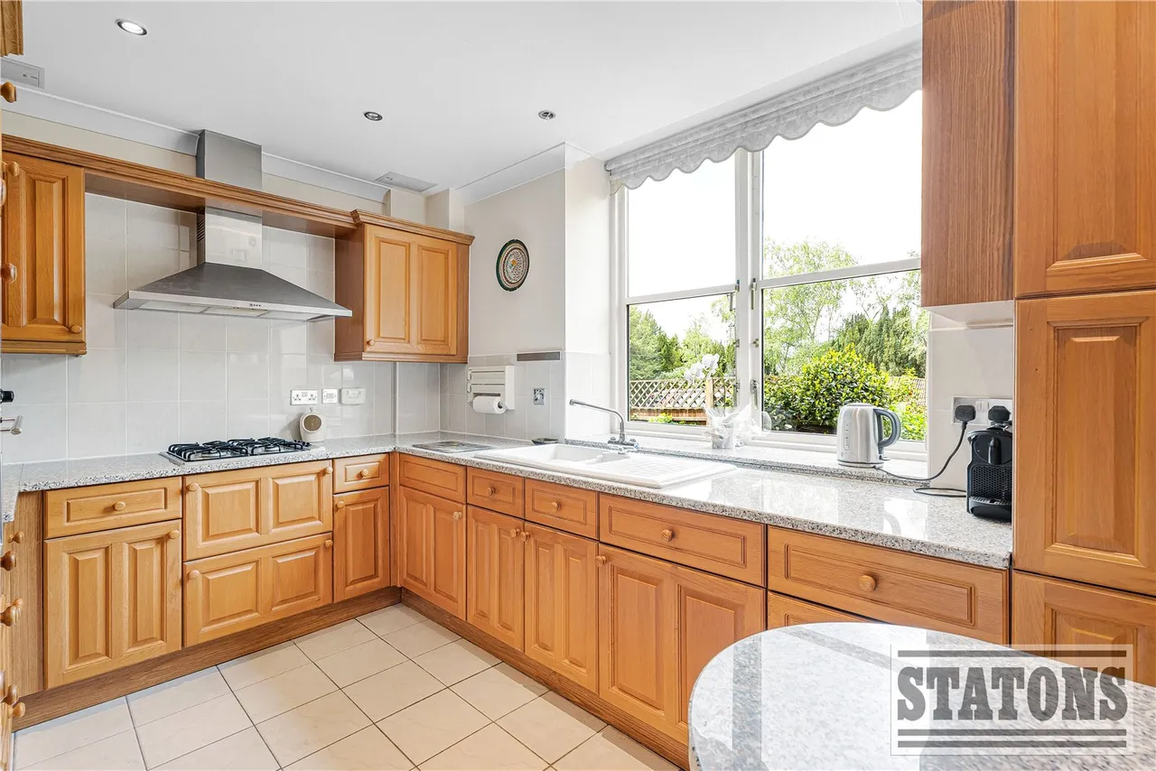 Games Road, Barnet, EN4 9HX, photo 10