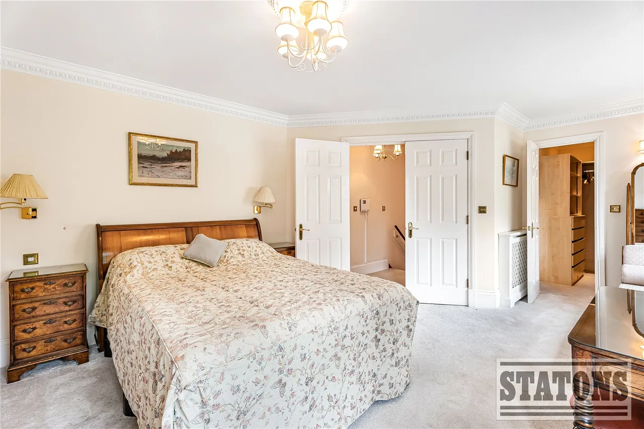 Games Road, Barnet, EN4 9HX, photo 13