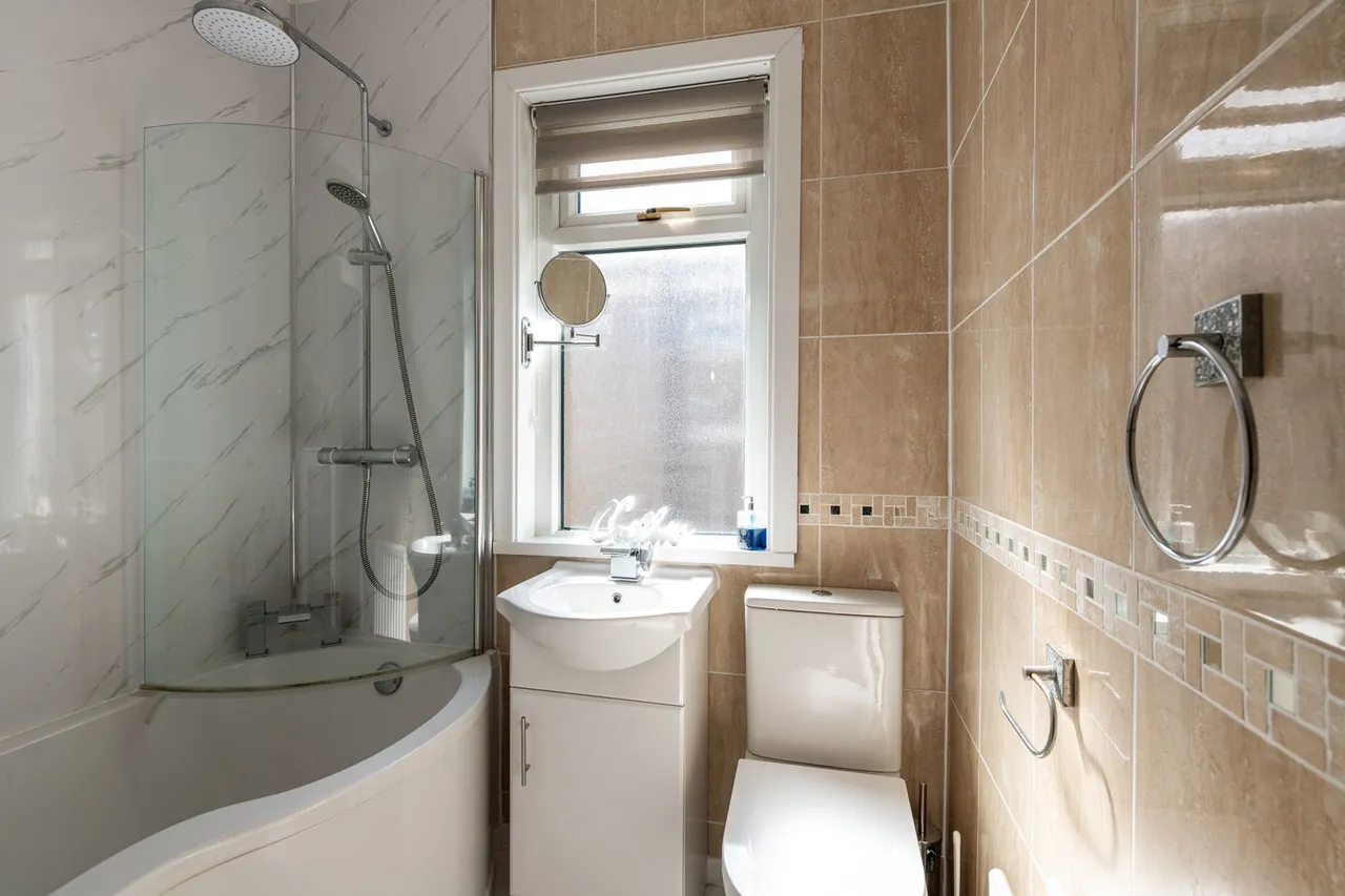 Galway Road, Sheerness, ME12, photo 10