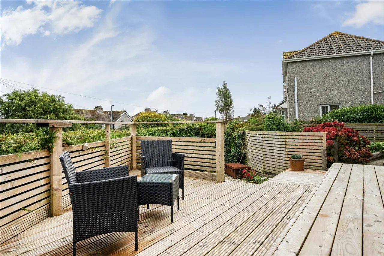Chywoone Avenue, Newlyn, TR18, photo 15