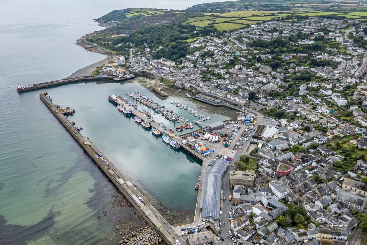 Chywoone Avenue, Newlyn, TR18, photo 28