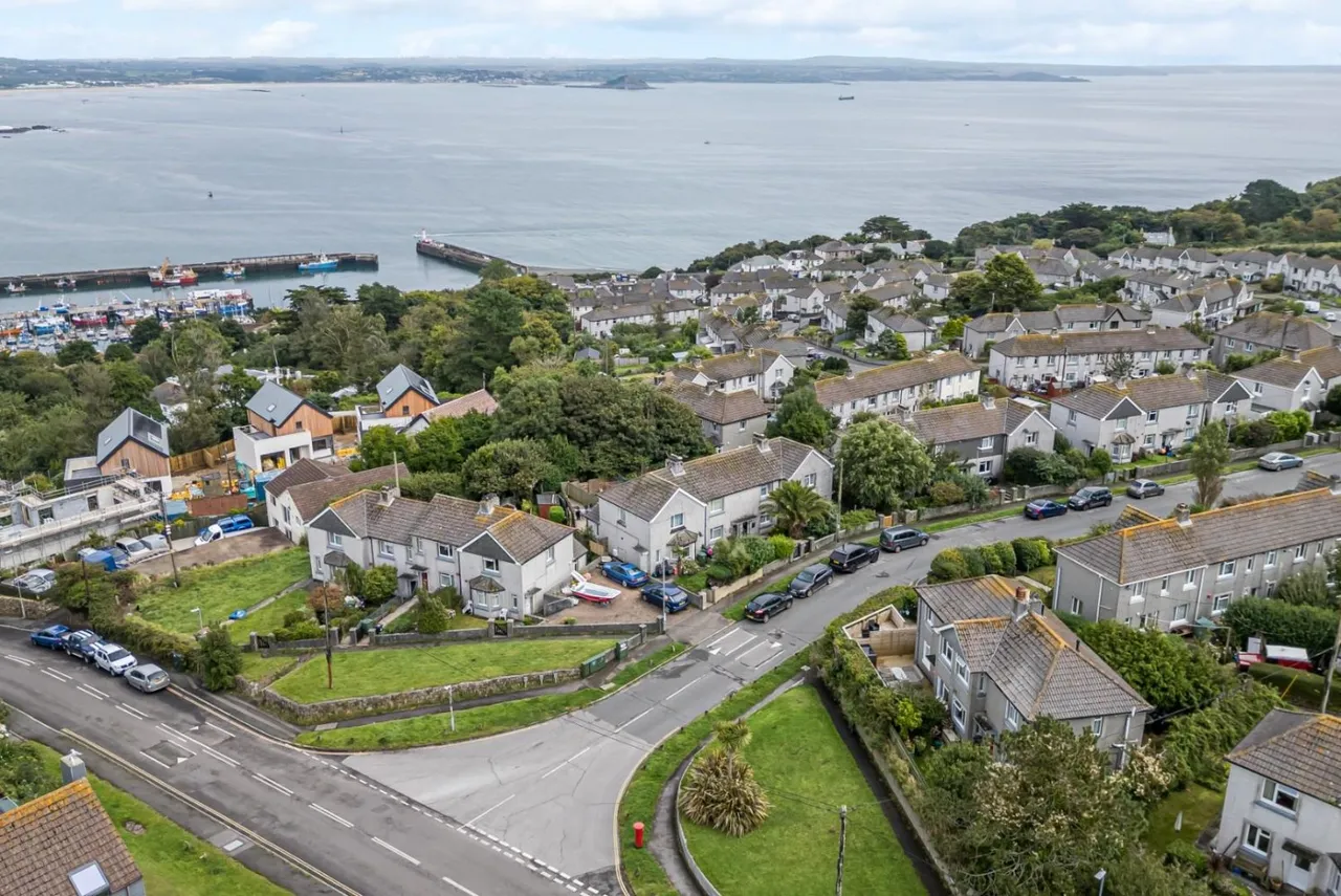 Chywoone Avenue, Newlyn, TR18, photo 20