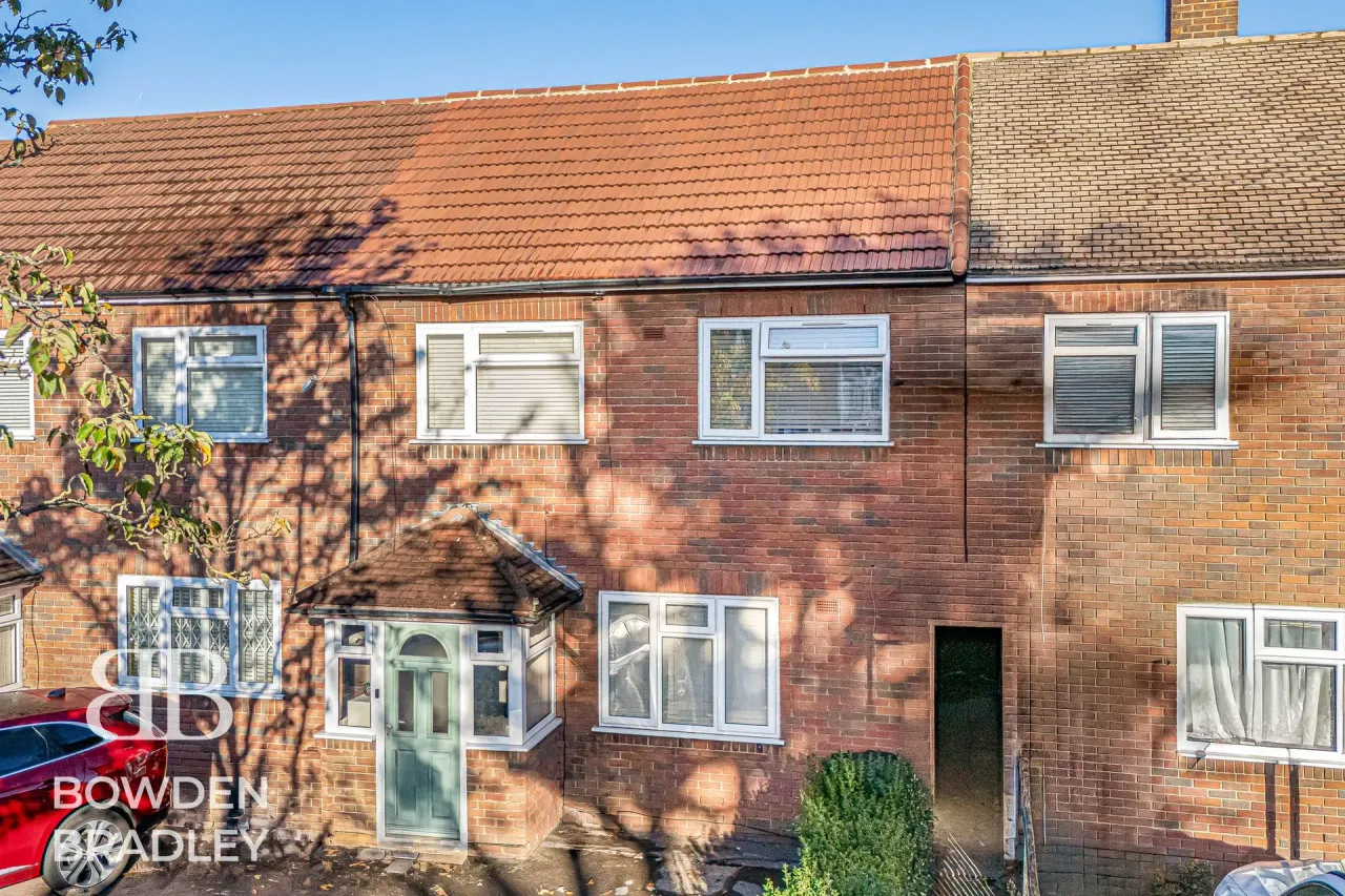 New North Road, Hainault, IG6, photo 26