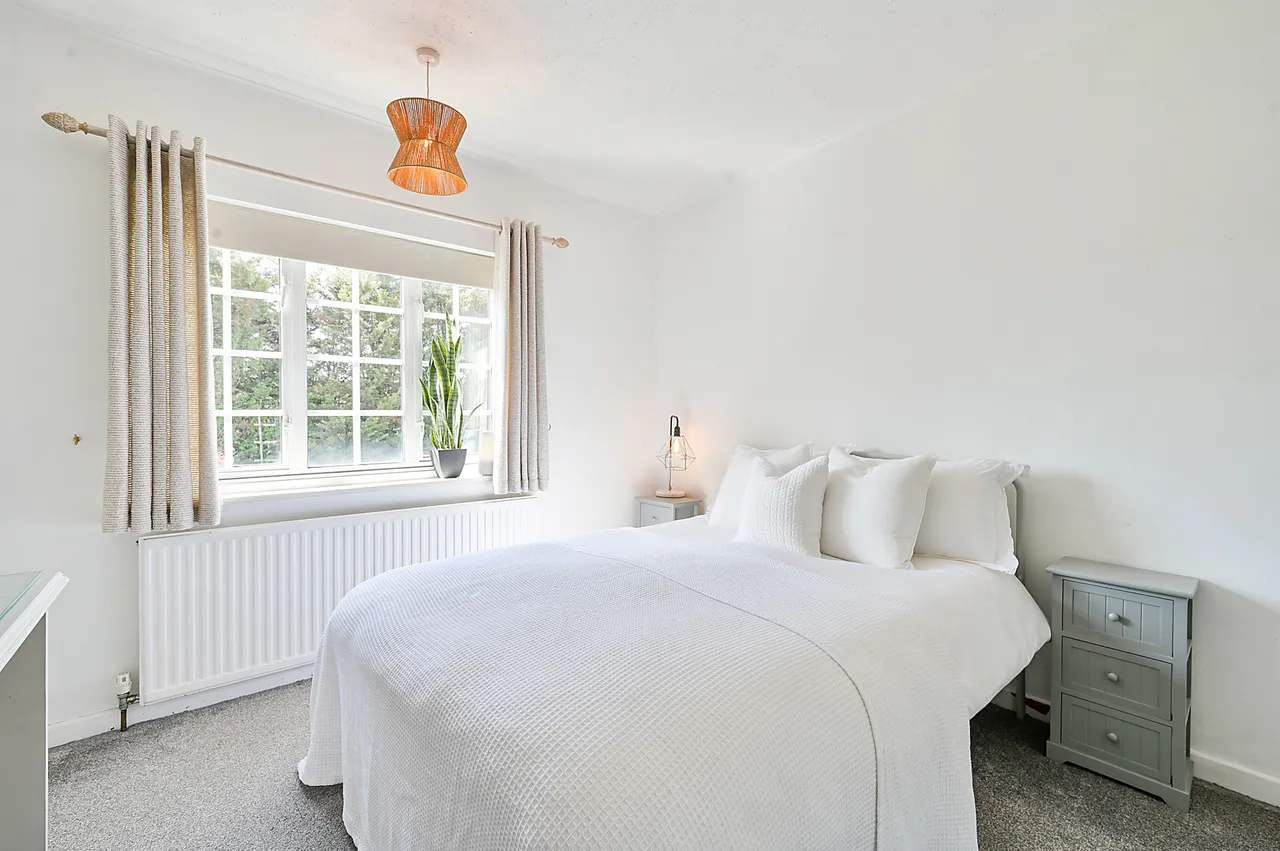 6 Burton Gardens, Hounslow, photo 11