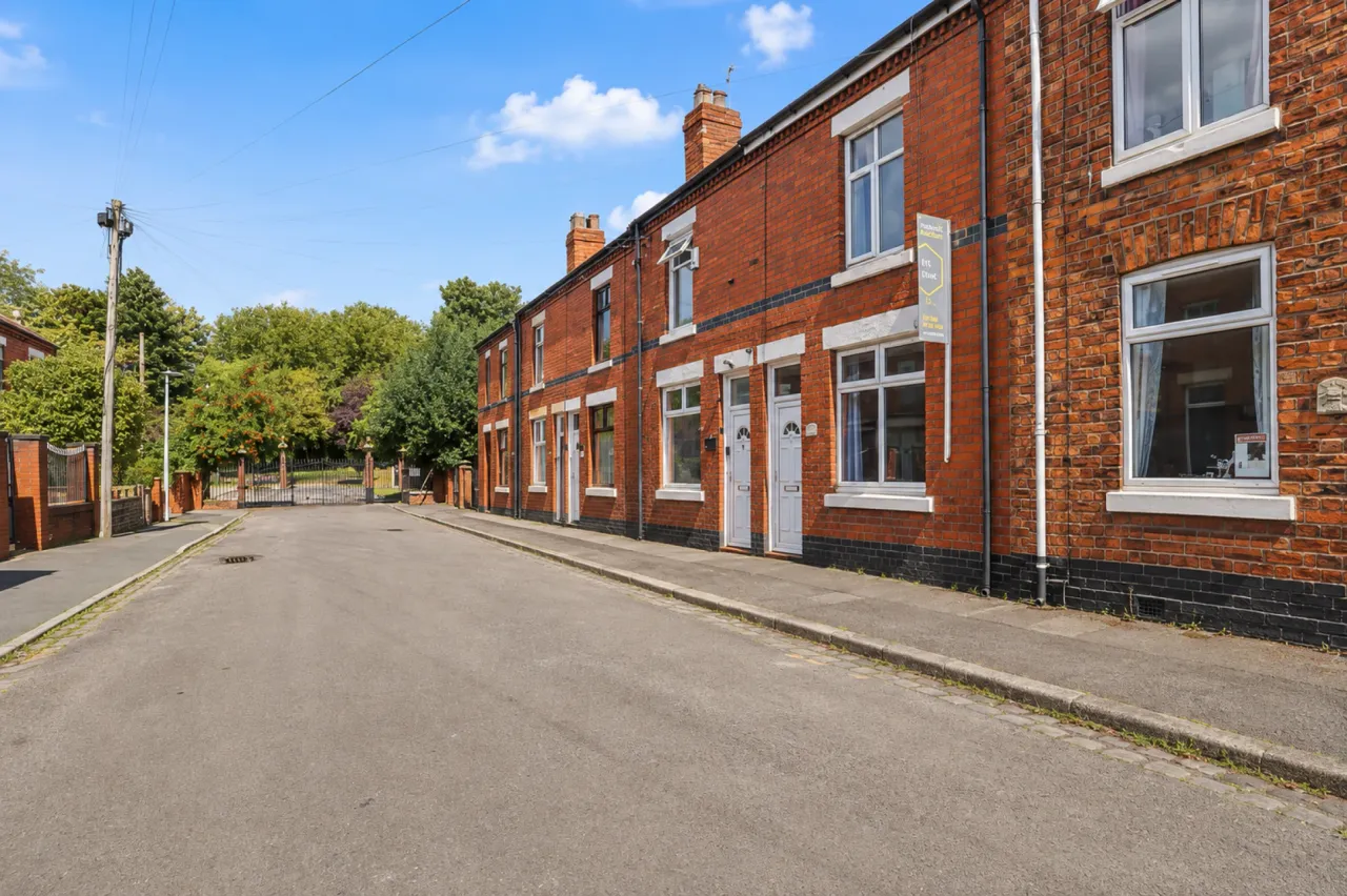 Market Close, Crewe, photo 2