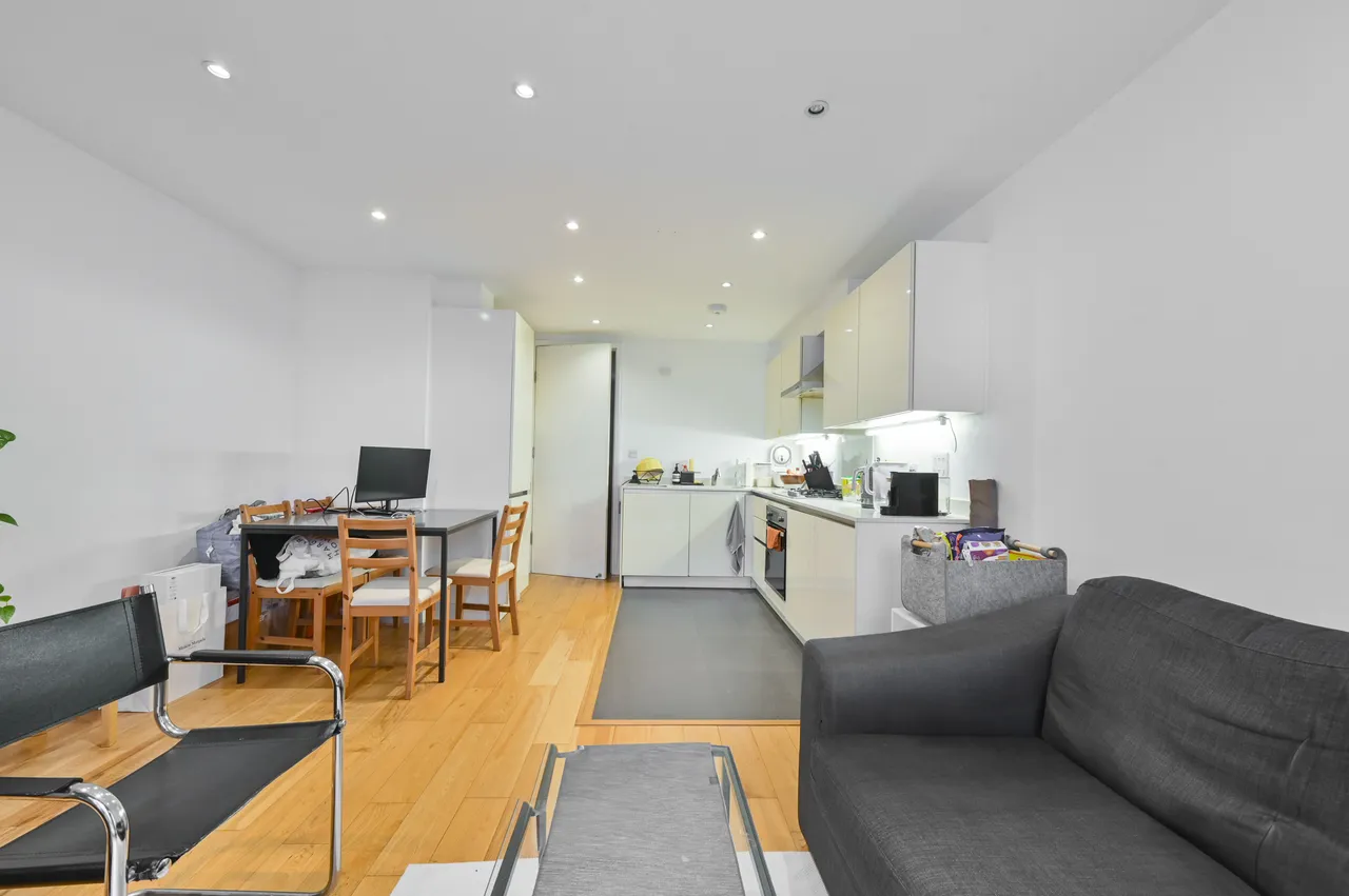 Flat 5, Lionswood, 349 Caledonian Road, London, photo 8