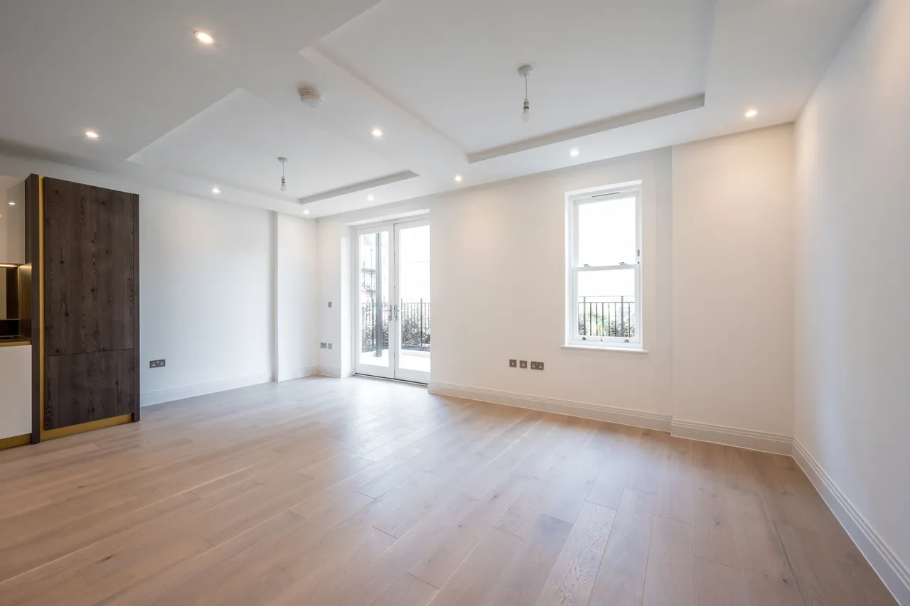 London, SW20, photo 11