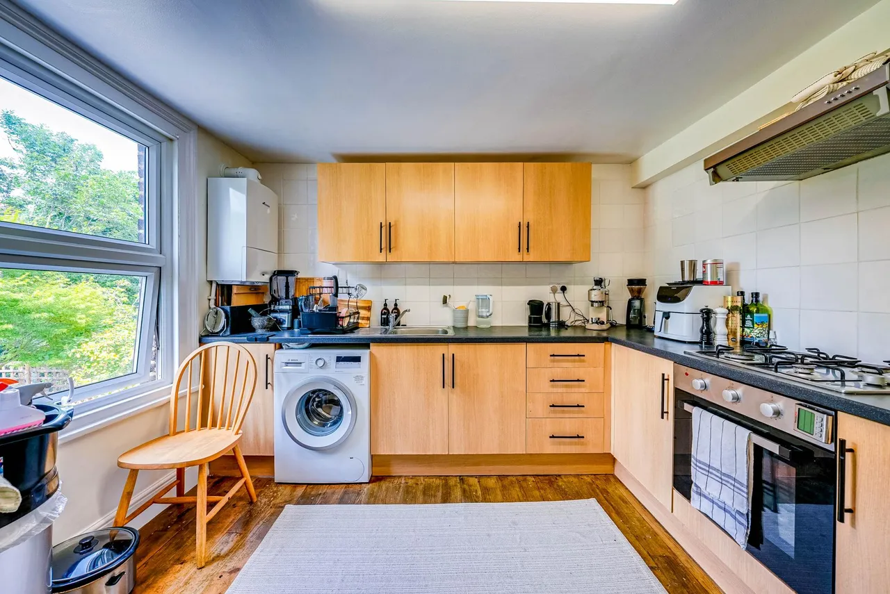Borthwick Road, London, E15, photo 2