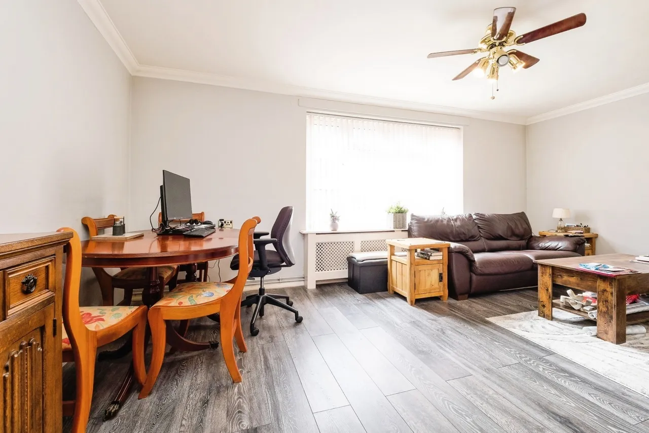 Diban Court, Diban Avenue, Hornchurch, RM12, photo 8
